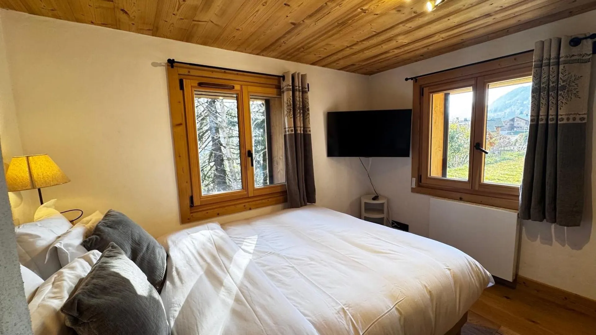 Chalet Close To Megeve And The Ski Slopes Praz-sur-Arly