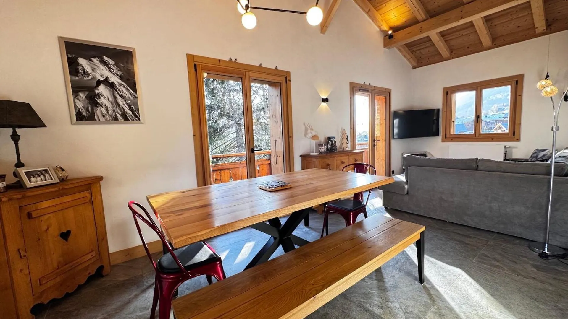 Chalet Close To Megeve And The Ski Slopes Praz-sur-Arly